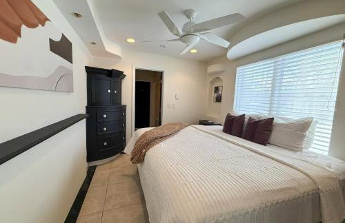 Crystal Palm Lakefront Luxury Home 6 Bed and 5 Bath - Foto 14