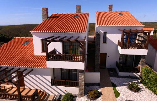 Falésias da Arrifana - Foto 6