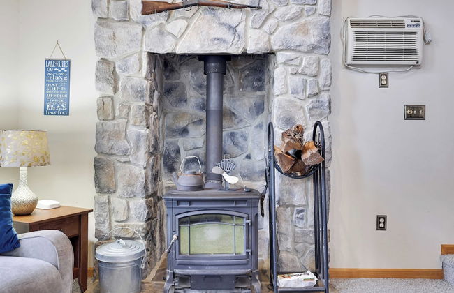 Chalet All Day Avantstay Lakeside, Firepit, Shared Pool - Foto 6