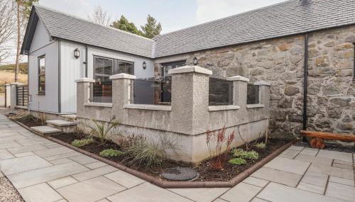 The Steading - Photo 2