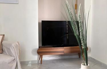 Modh Patras City Centre - Modern Design Oasis - Photo 23