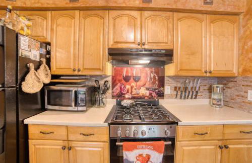 1mi to Lake Wallenpaupack | Firepit | Pet Friendly - Foto 29