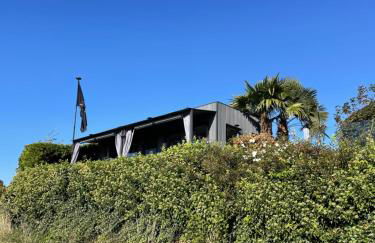 TINY-HOUSE mit Alpen- Stadt- und Poolblick , WLAN - Foto 26