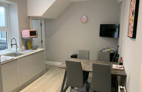 Seaview Aurora House - Central Luxury Apartment - Photo 16