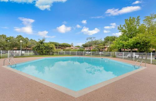 Le Jardin des Muses - T3 climatisé avec terrasse, Piscine et Parking - Foto 12