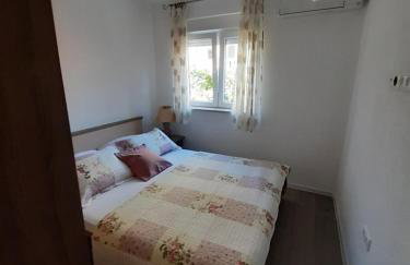 Apartment Lucky with Jacuzzi - Photo 3