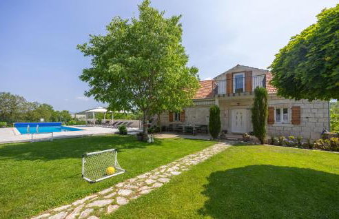 Stunning Home In Krstatice - Photo 15