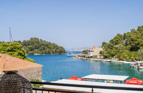 Corallium - Photo 31