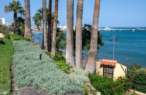 Stunning Beachfront apartment with Sea Views - Foto 23