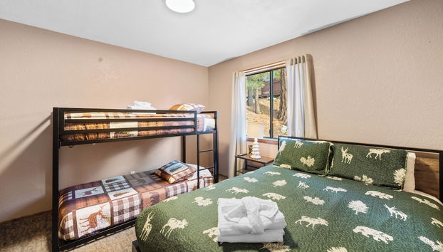 Bear Canyon Cabin Beautiful Views HotTub - Foto 4, Habitación