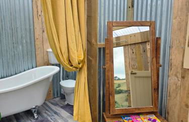 Miss Francis Horse Wagon Sleeps up to 5 - Foto 35