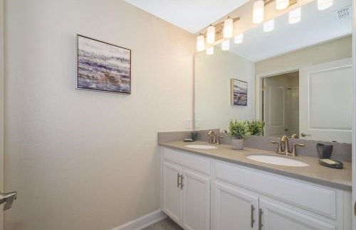 4964RS TOWNHOUSE 4 BEDROOMS & 3 BATHROOMS + POOL - Foto 16