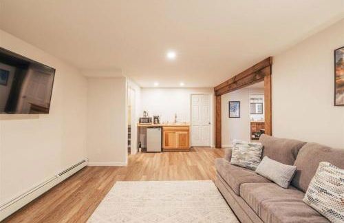 Waterfront, Newly Built, Spacious Apartment! - Foto 23