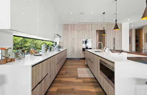 Best Bayfront View New construction w pool - Foto 24