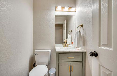 Family Home with Fenced Yard in Pueblo 5 Mi to Dtwn - Foto 12