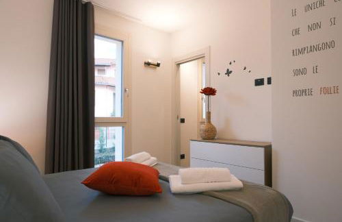 Costa blu - terrace overlooking the lake & pool - Foto 10