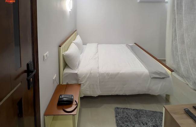 pyramids tower view inn - Photo 9