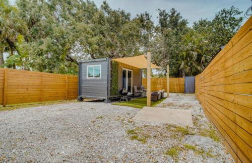 Luxury Tiny Container Home 2mi to Beach Private - Foto 9