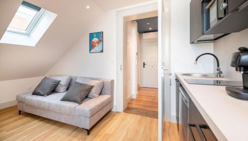 Chez Lilly - Neuf - Haut de Gamme - Tram - Proche centre-ville - Tout confort - Climatisation - Foto 3, stove