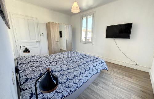 Maison Vue Pyrénées Centre ville - salle de jeux - Foto 13