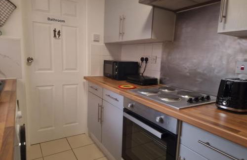 Beth House - Photo 10