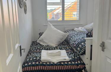 Weekend availability - 3 Bedroom House - Free Parking - Ideal for Families and Groups - Foto 20