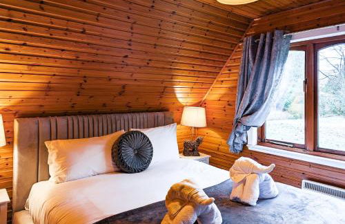 Macha 3 - Hot Tub-Perth-Pets-Family-Luxury-Cabin - Photo 6