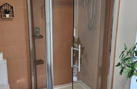 Lovely 5 Bedroom Home w Garden near Northampton - Photo 13