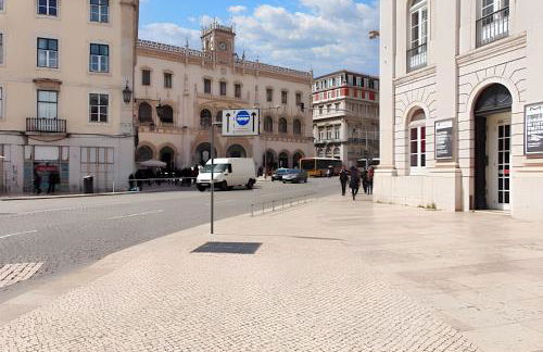 Bright apartment in Almada with shared pool - Foto 24