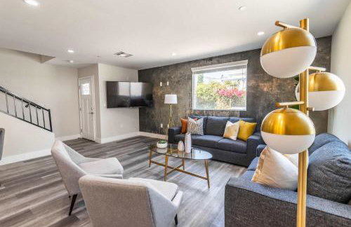 Modern 4BR Stay Premium Beds & Full Kitchen - Foto 9