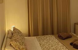 CITY CENTER BIG APARTMENT-FAMILY & FRIENDS-5 Beds - Photo 10