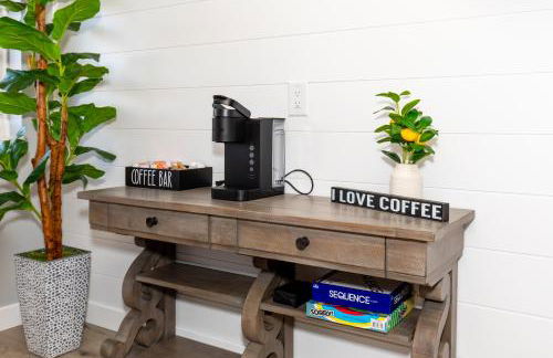 NEW! Remodeled & Upgraded Vacation Apartment - Foto 8