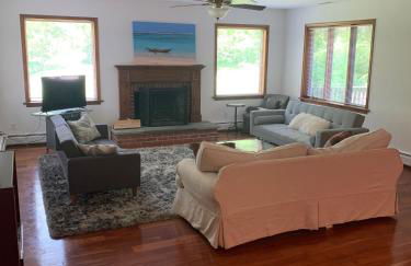 Summer and Fall in Sheffield with Monthly Special Pricing Available - Foto 71