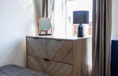 Modern 3-Bed House Parking & Family & Friends - Foto 16