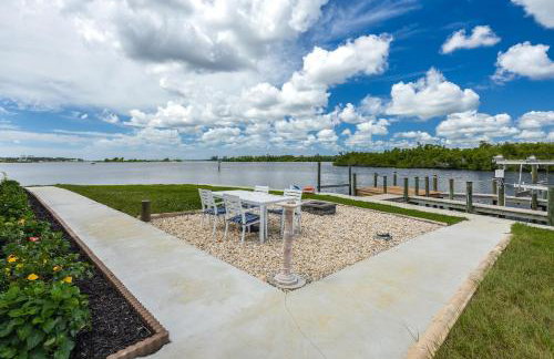 Heaven Found! Stunning River Views & Pool - Villa Island Sunset - Roelens Vacations - Foto 7