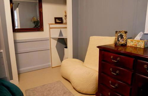 Cozy Dog-Friendly Home with WiFi - Foto 7