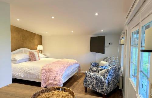 Wild Meadow Cottage - Countryside Views and King Bed - Foto 13
