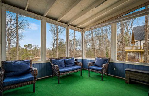 Douglas Lake Cabin with Hot Tub, Golf & Marina Views - Photo 21