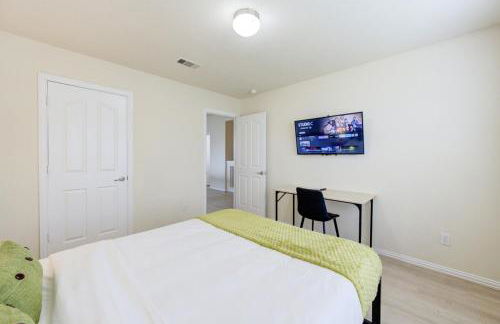 Elegant Retreat at Katy Houston, 2330 sf, 4 Bedroom 2 and Half Baths, Game Room, King Bed, BBQ, Located near Katy Asian Town, Typhoon Waterpark - Foto 28