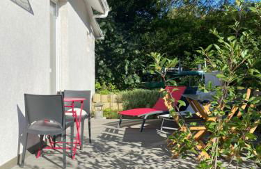 The Little Oak - tiny house with bed on mezzanine & terrace - from 1 to 4 p Disney, Paris & CDG - Foto 11