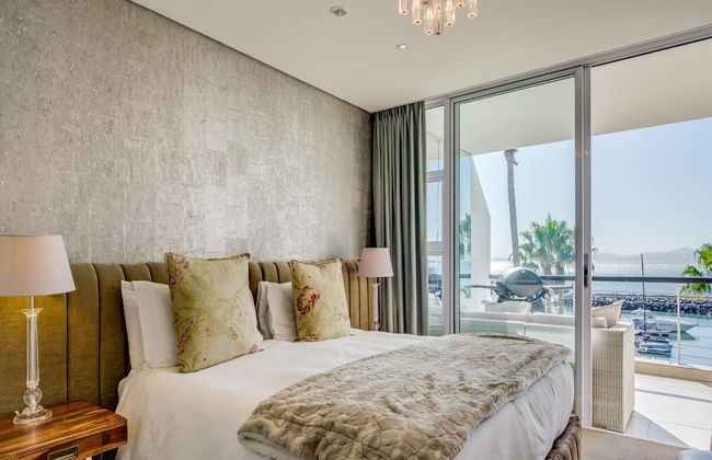 Aqua Views at the Waterclub in Cape Town - Photo 10