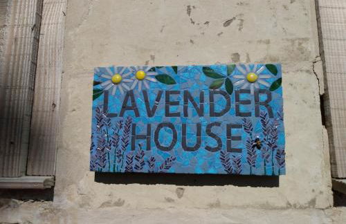 Lavender House - Traditional & charming stone home - Foto 27