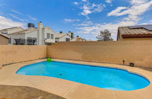 Near Shopping and Golf Family Retreat in Las Vegas! - Photo 26