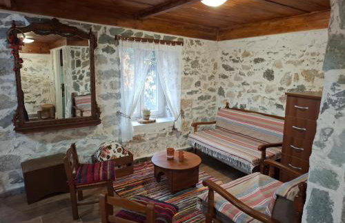 Woodstone House - Photo 18