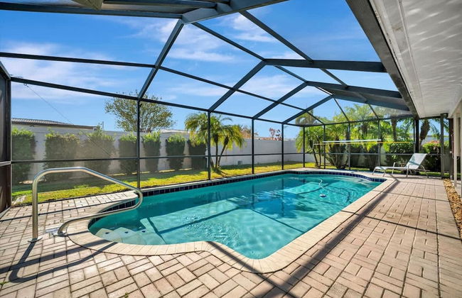 The Crown House 4b Pool Home 6 Mins to IR Beach - Photo 1