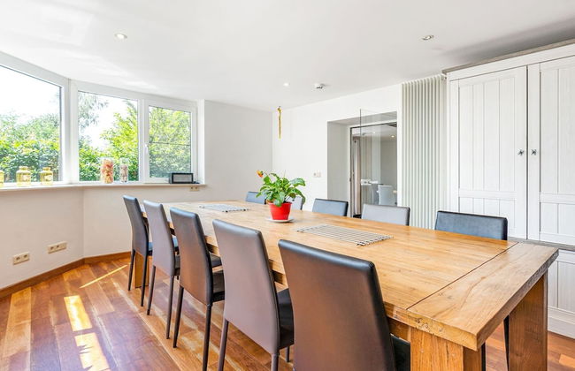 Plush Villa in La Roche-en-ardenne With Swimming Pool - Photo 30