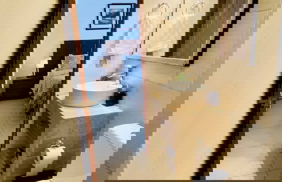 1 Bedroom Guest House - Walk to Everything - Roof Patio - Gym - Pickleball Court - Foto 18