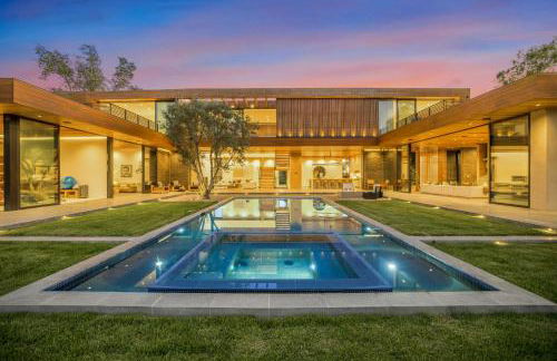 Oak Pass Manor - Foto 1