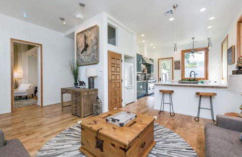 Stunning 2-Bedroom Home near Downtown Culver - Photo 1