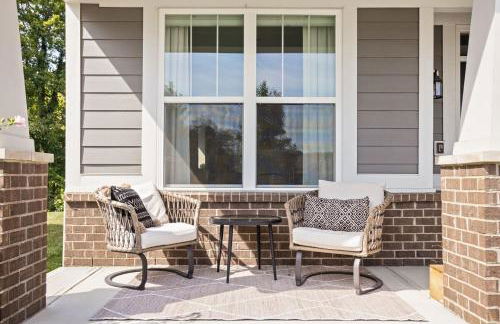 Modern 5 BR -Cul-de-sac -Hot Tub -Ping Pong - Foto 7